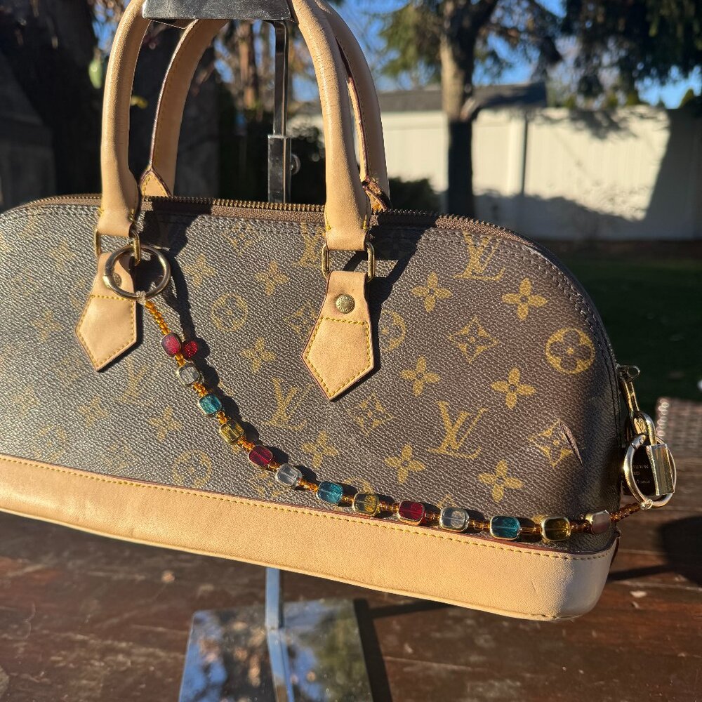 Retro Vibe Bag Charm